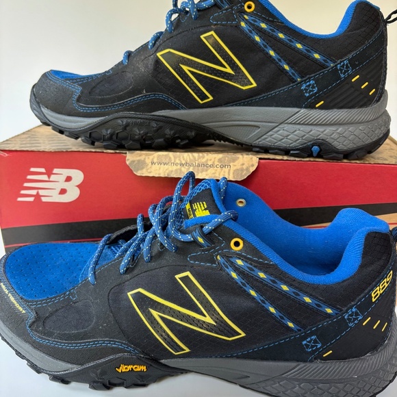 NEW BALANCE Men's 889 Multisport Hiking Shoe - Picture 2 of 5